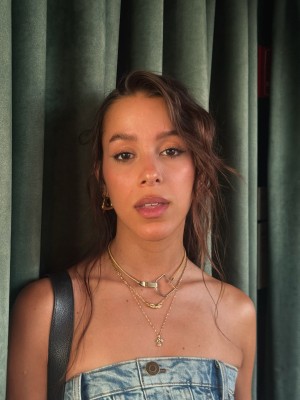 Izzybizzyspider Photo #28