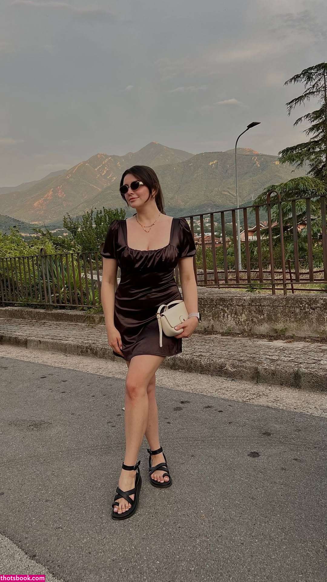 Julia Psuik Photo #6