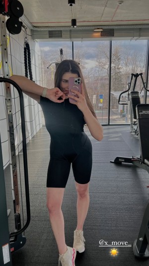 Julia Psuik Photo #25