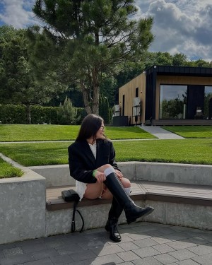 Julia Psuik Photo #45