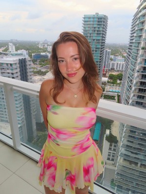 Pineapplebrat Photo #281