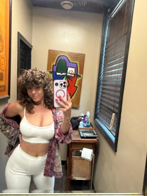 Rahyndee James Photo #221