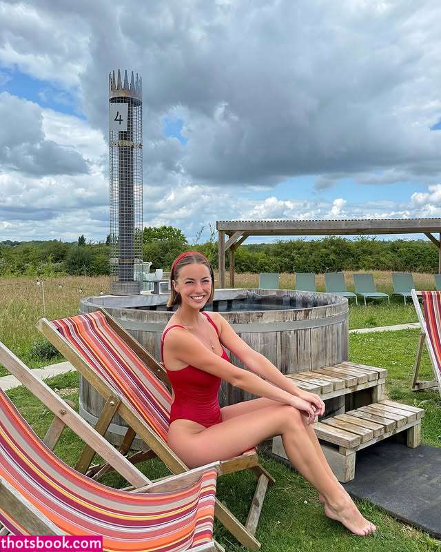 Amelie Manzoli Photo #141