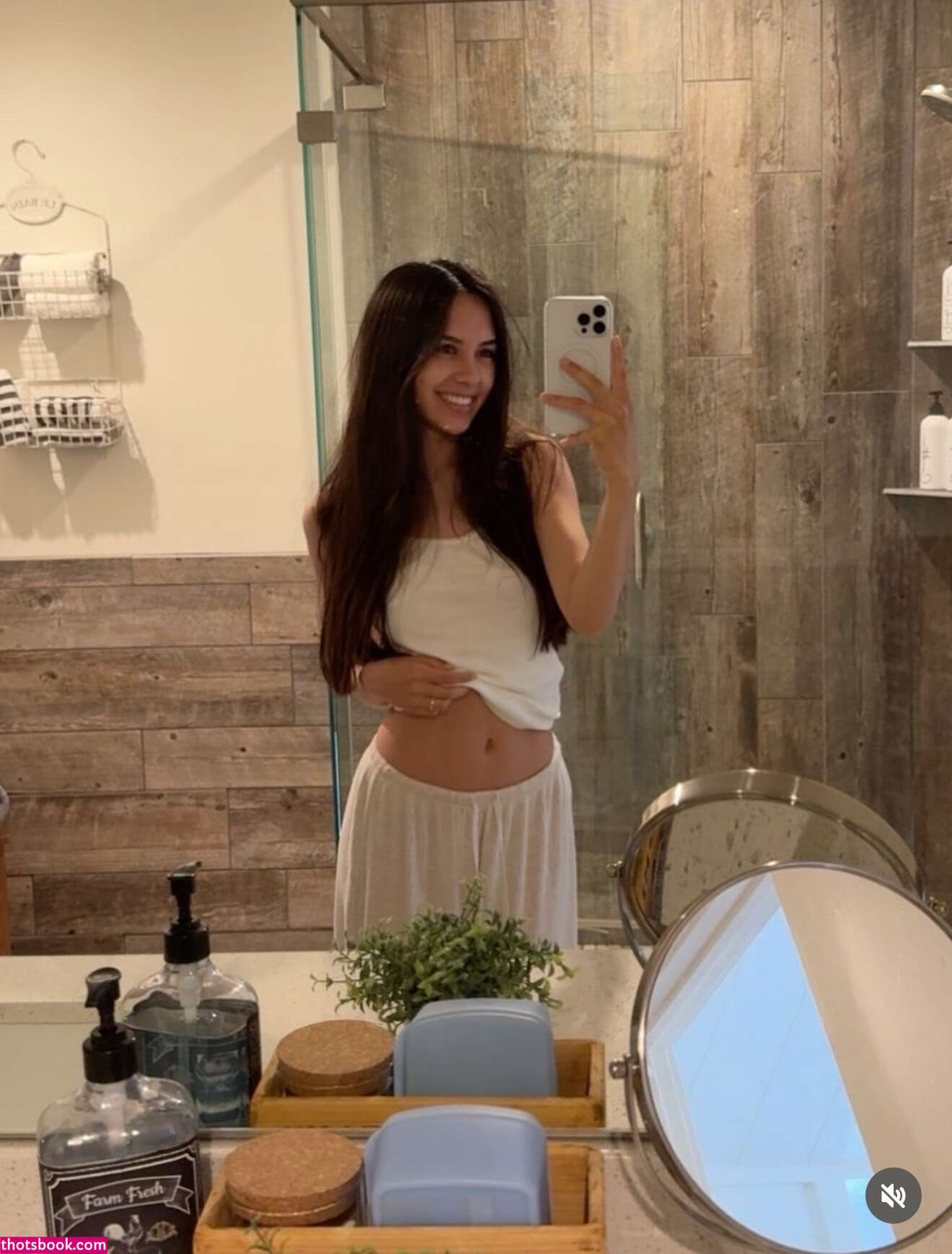 Caryn Marjorie Photo #302