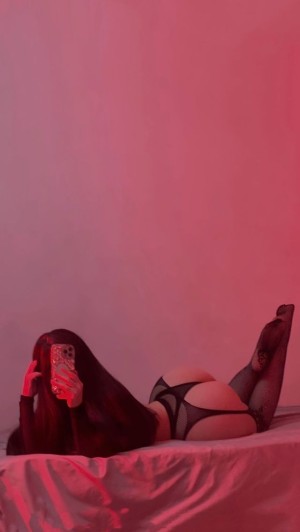 Genesiscruzsisi Photo #7