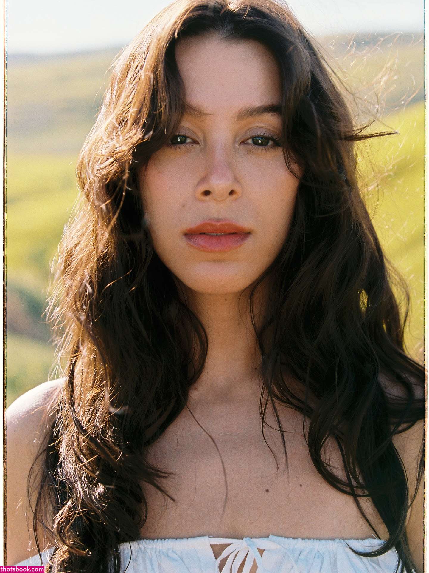 Izzybizzyspider Photo #11