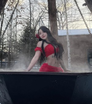 Hitomi Songyuxin Photo #43