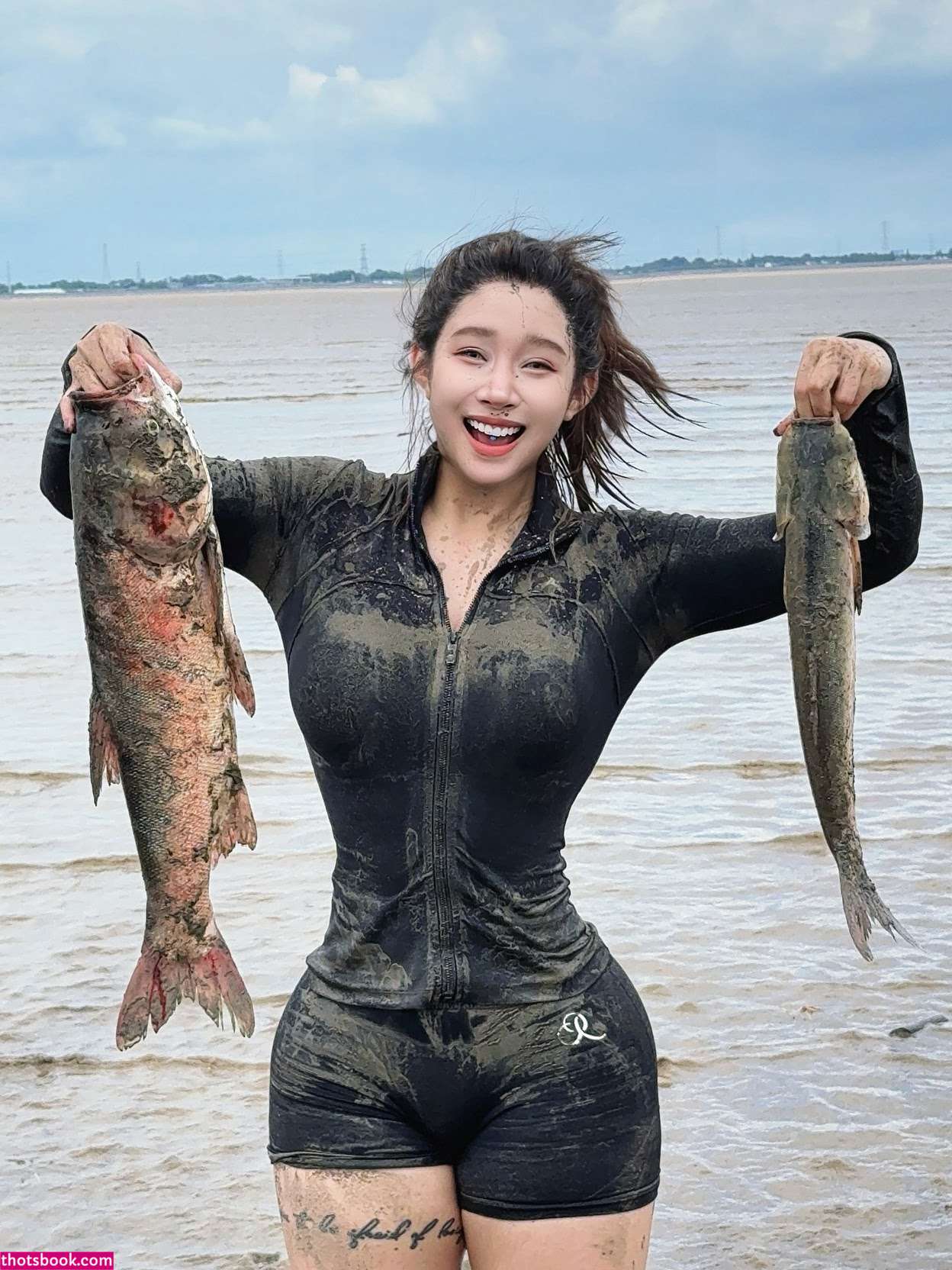 Hitomi Songyuxin Photo #58