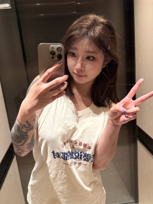 Hitomi Songyuxin Photo #63