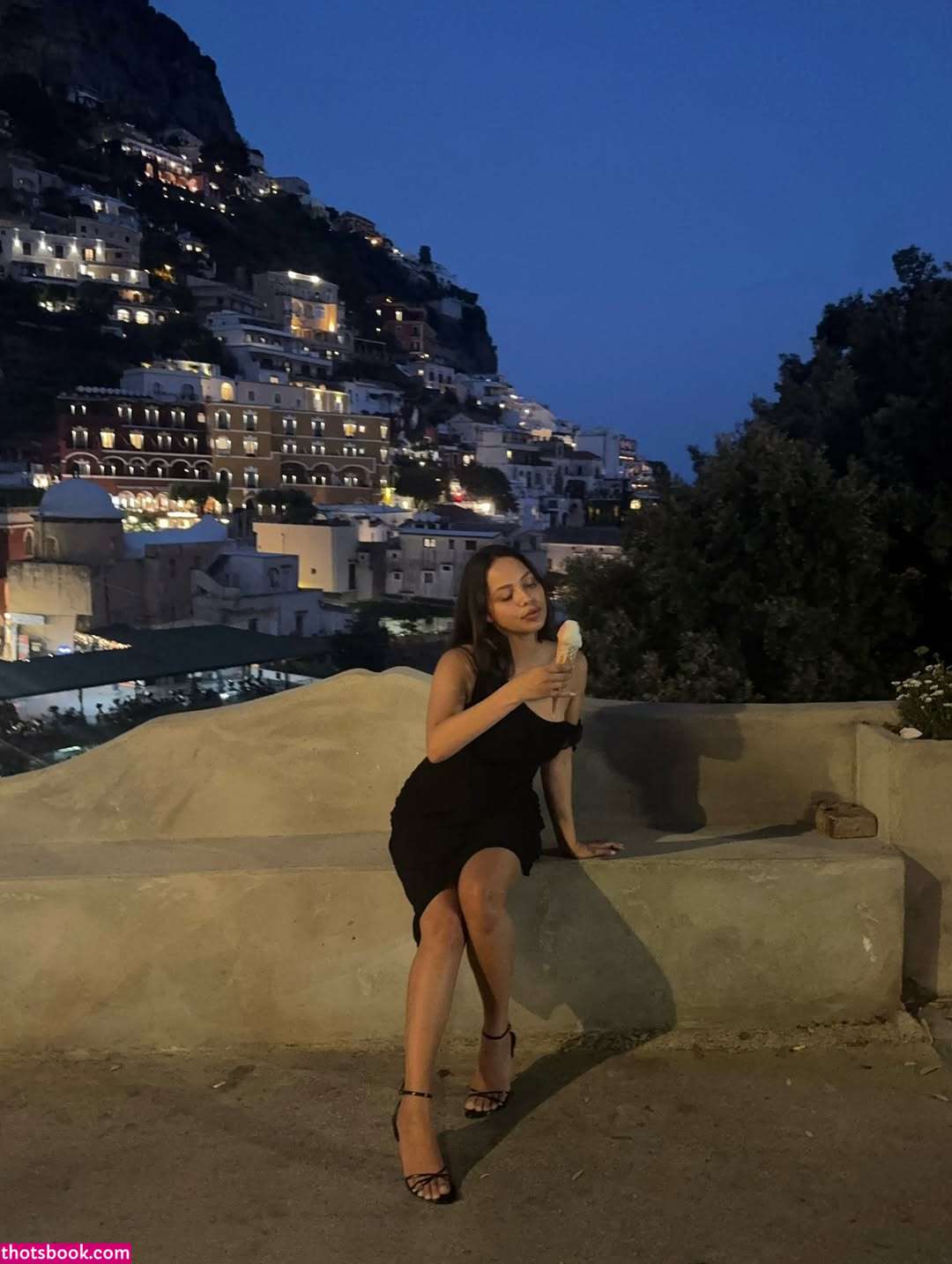 Fiona Barron Photo #119