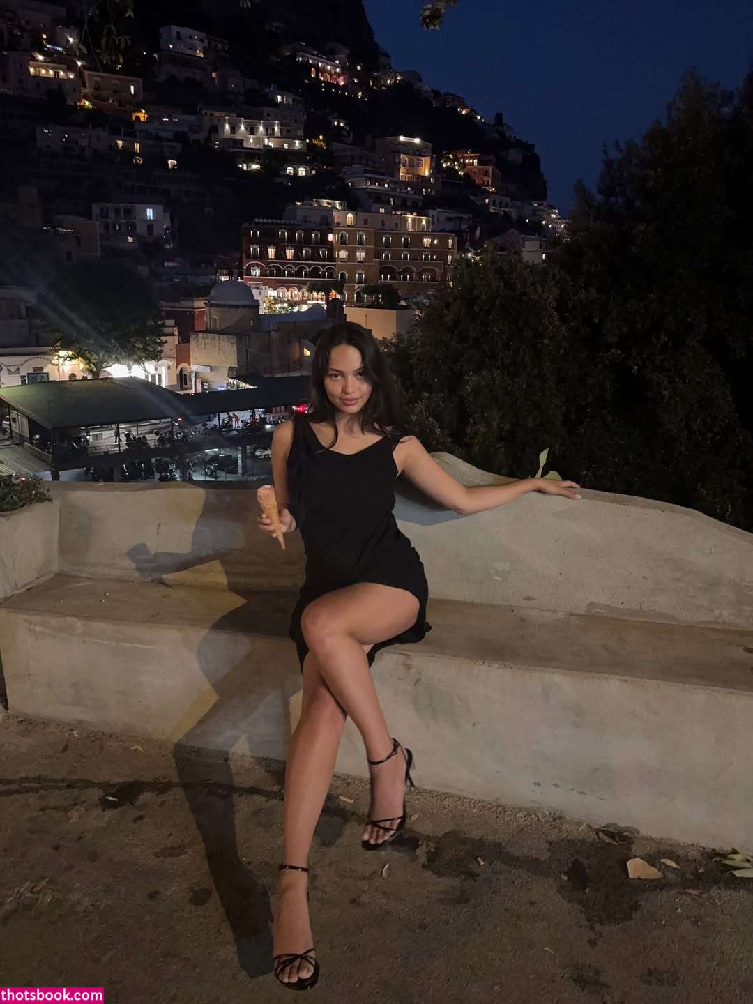 Fiona Barron Photo #120