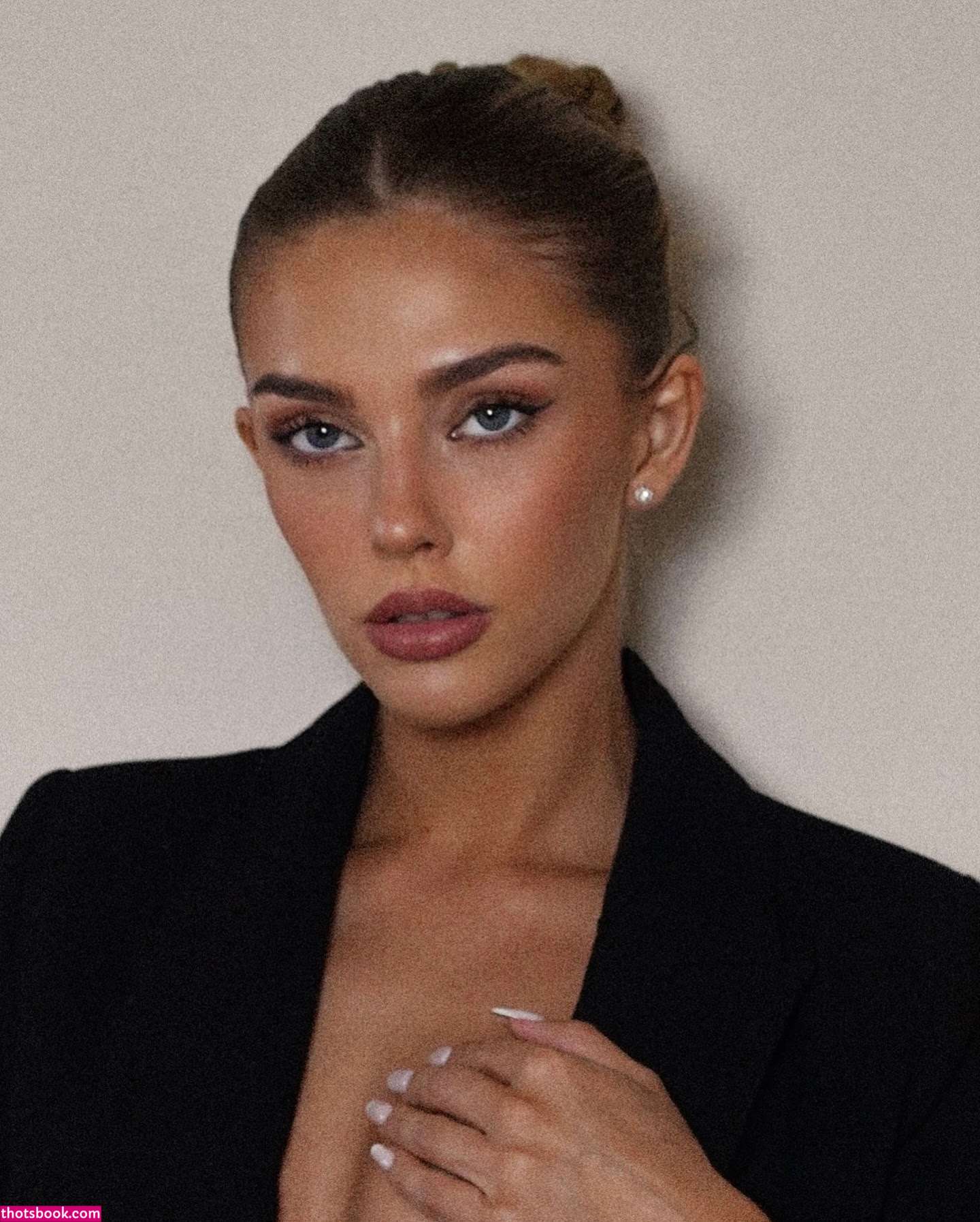 Alexa Breit Photo #190