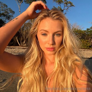 Alexis Clark Photo #315