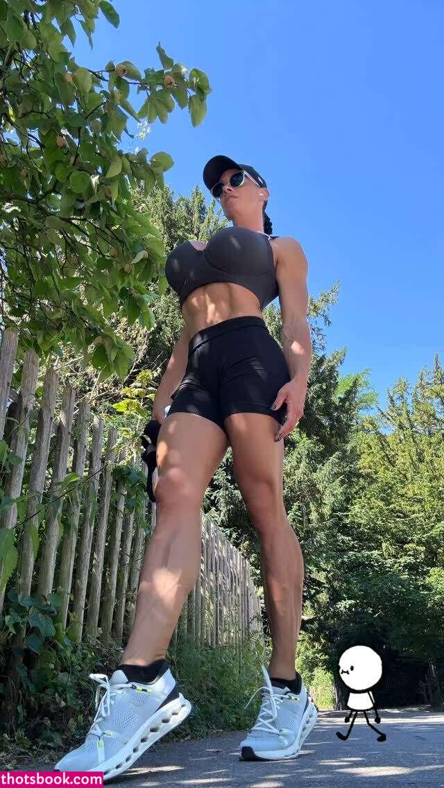 Cindy Landolt Photo #153