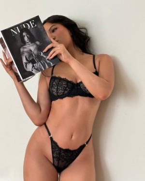 Julia Kelly Photo #98