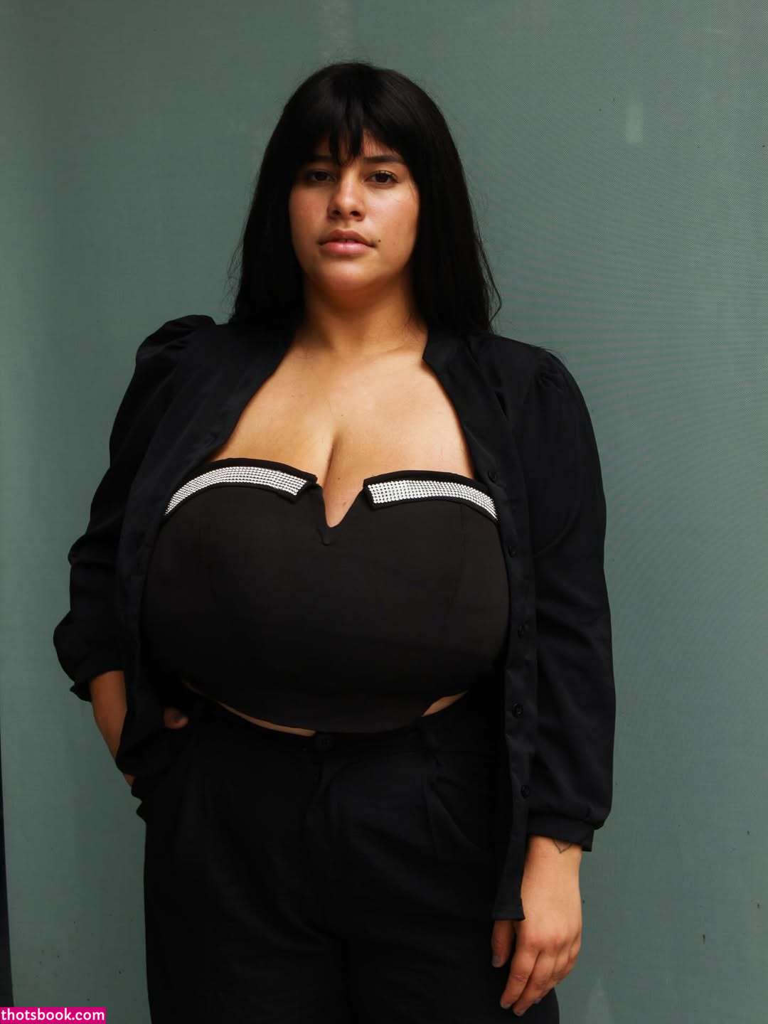 unoresident1191k Photo #111