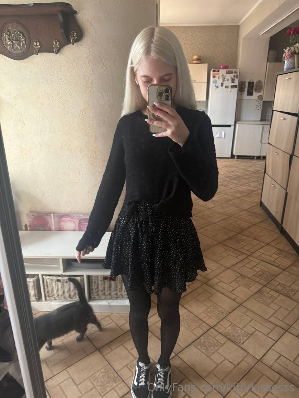 Kittykissesss Photo #53