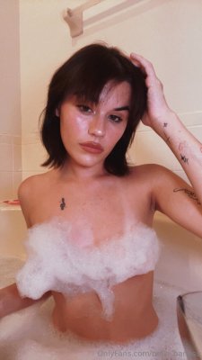 Bella Harts Photo #5