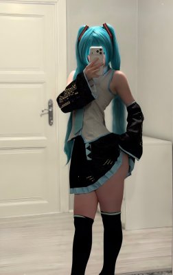 d0llshaped Photo #12