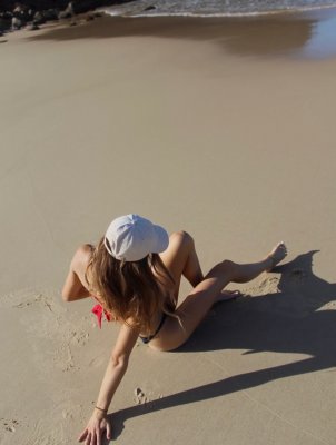 Aiva Pinches Photo #7