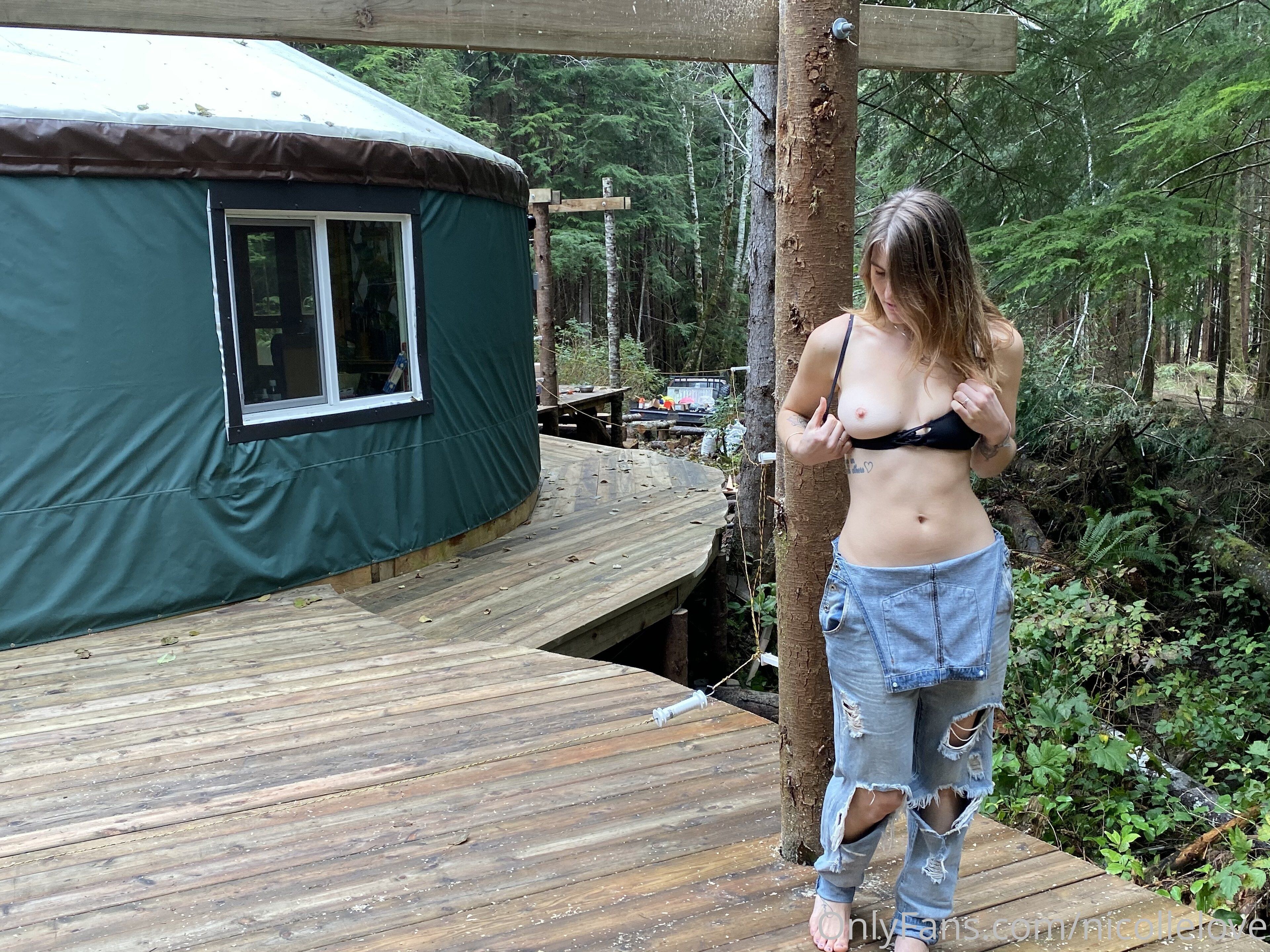 Nicolle Love Photo #24