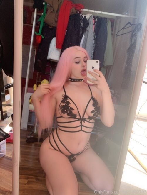 Gracie Waifu Photo #35