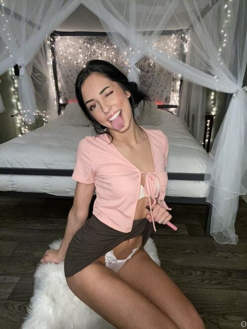 Karly Mergenthaler Photo #243