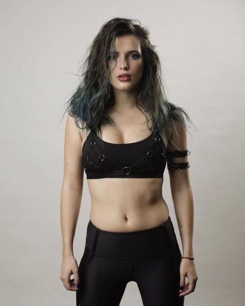 Bella Thorne Photo #5
