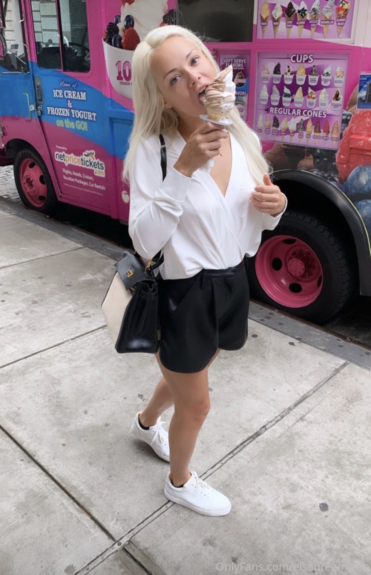 Elsa Jean Photo #249