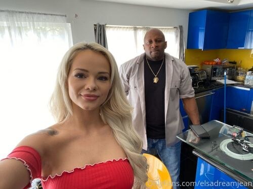 Elsa Jean Photo #293