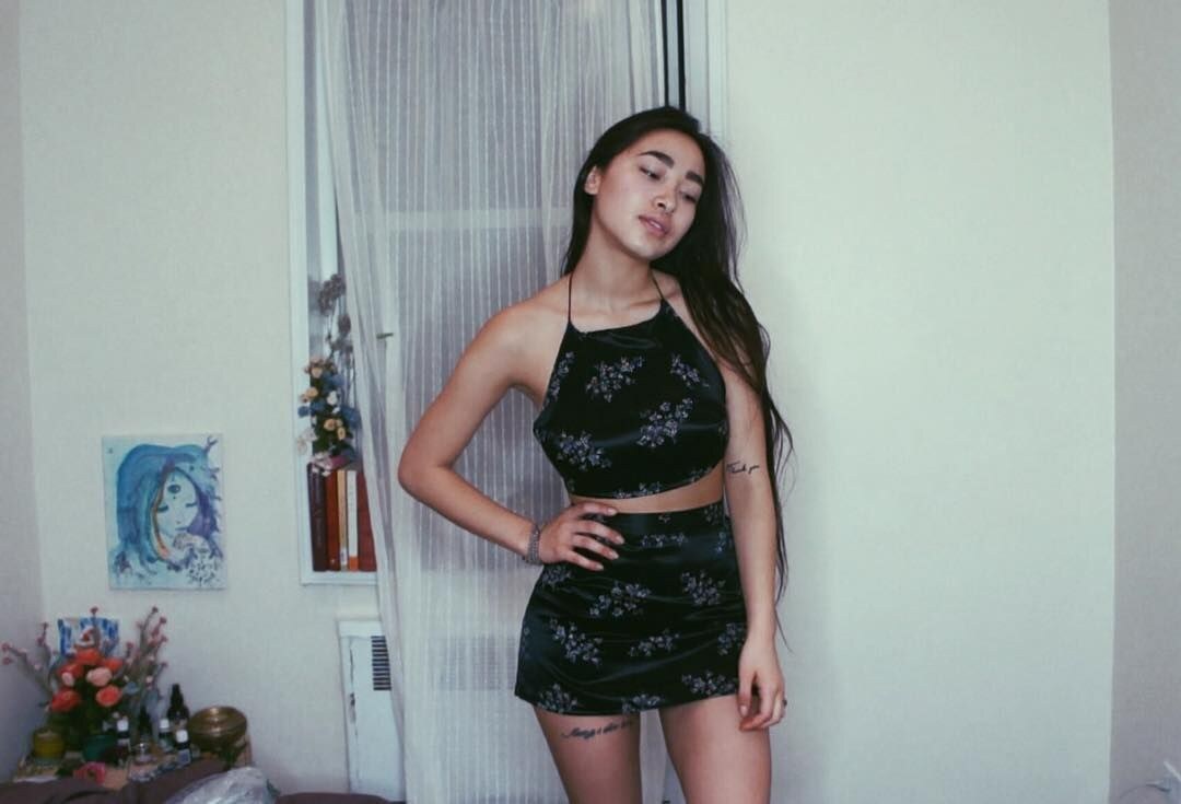 Hitomi Mochizuki Photo #22