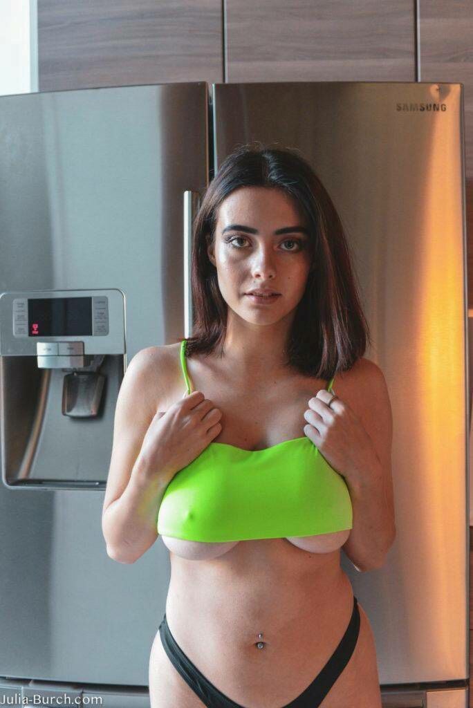 Julian Burch Photo #25