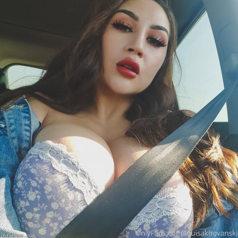 Louisa Khovanski Photo #37