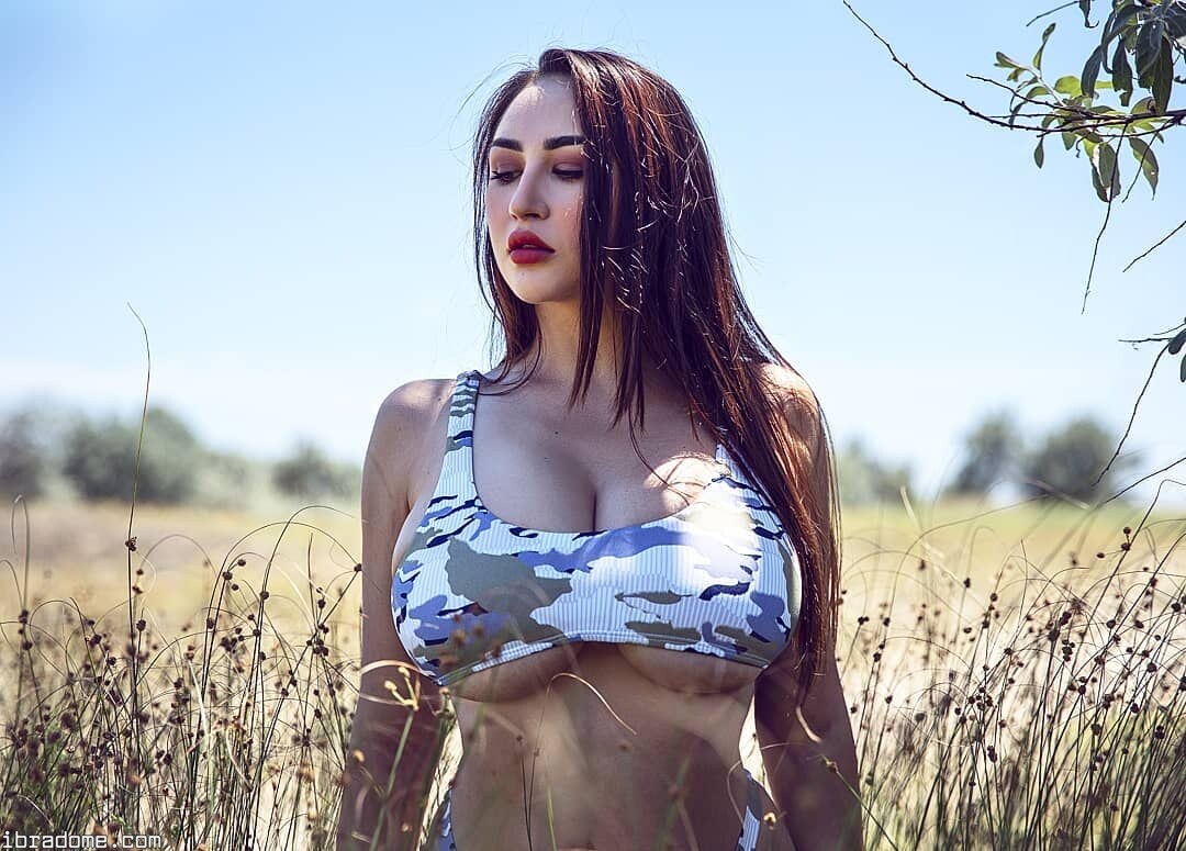 Louisa Khovanski Photo #44