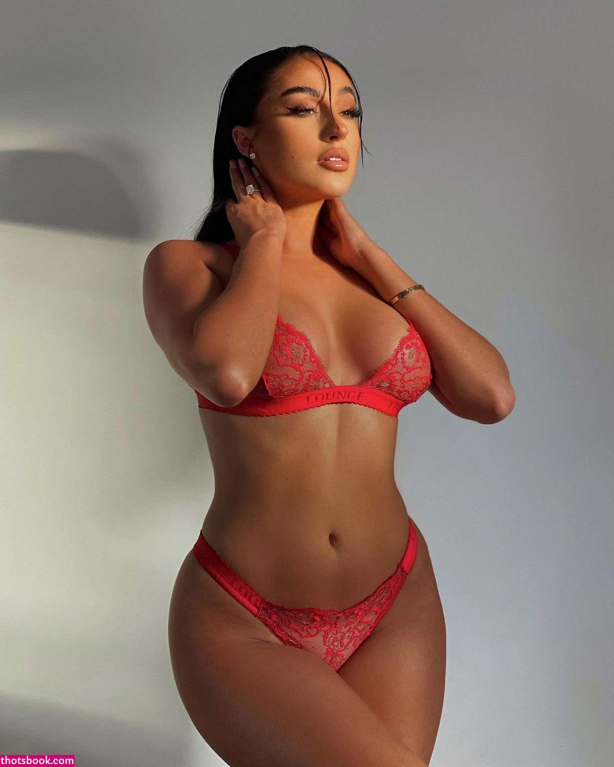 Rachel Alice Photo #15