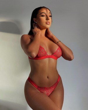 Rachel Alice Photo #15