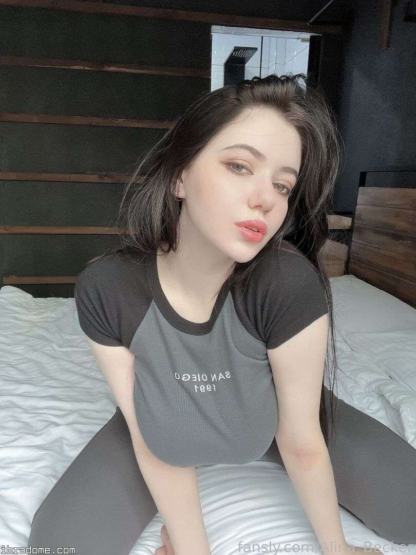 Alina Becker Photo #424