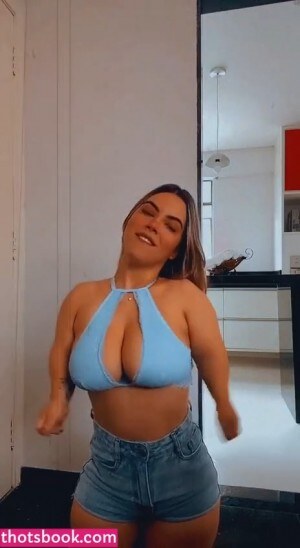 Lorena Almeida Video #30