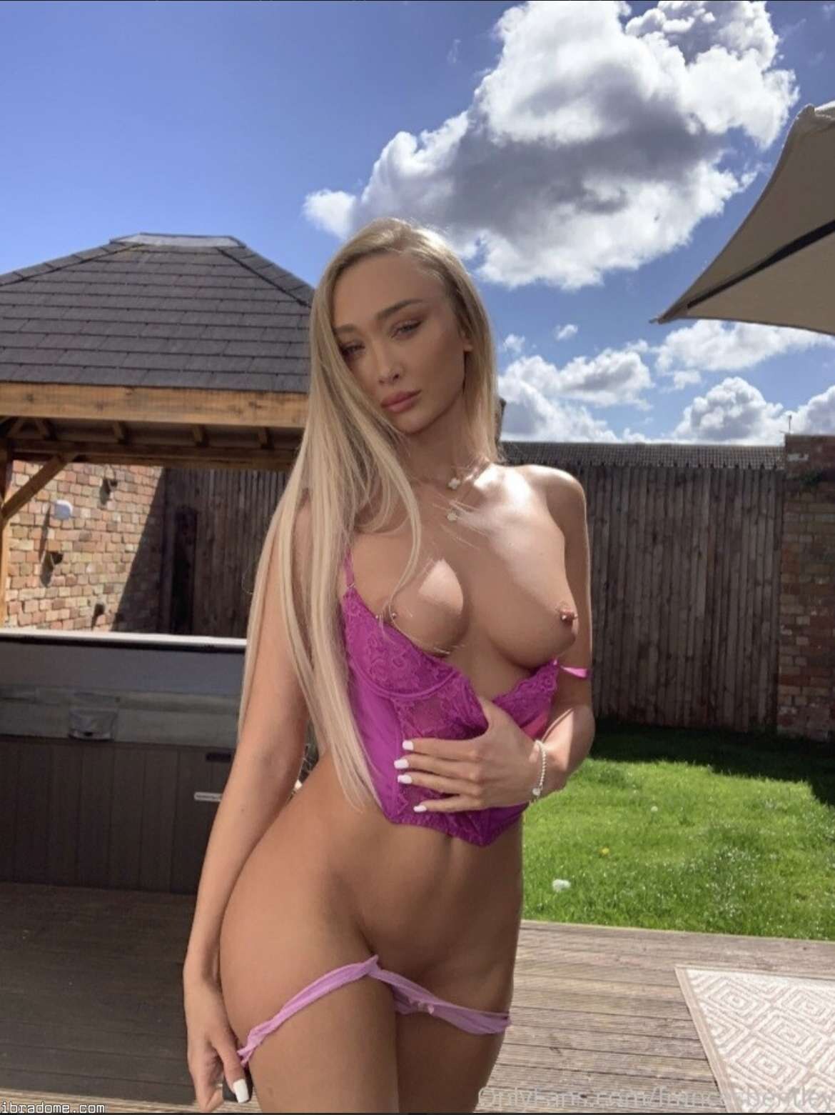 Frances Bentley Photo #6