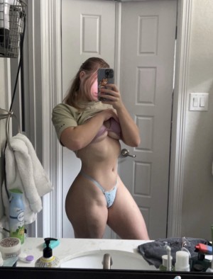 Tinastoopider Photo #42