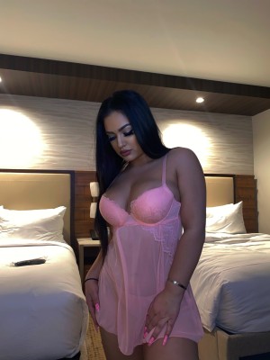 Nadia Khar Photo #44