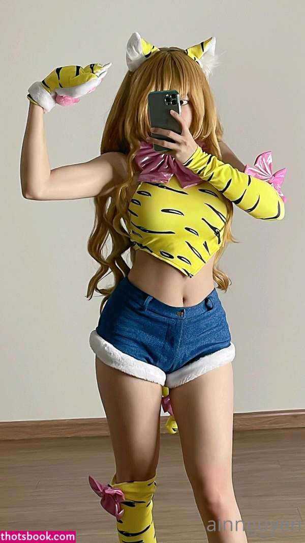 Ain Nguyen Photo #183