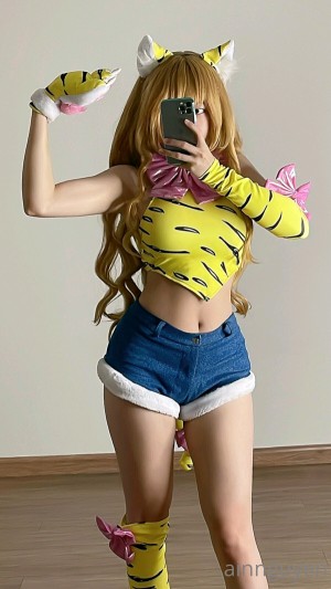 Ain Nguyen Photo #183