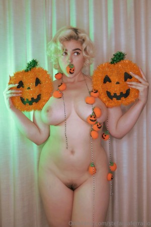 Stefania Ferrario Photo #345