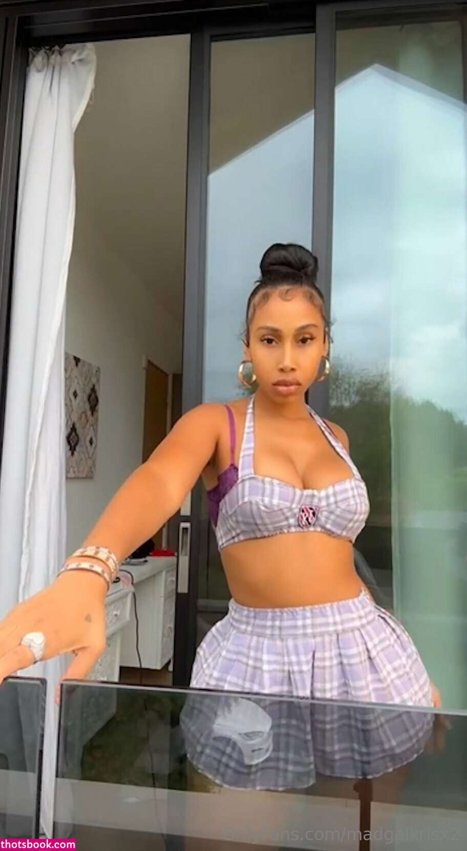 Kris Summers Photo #19