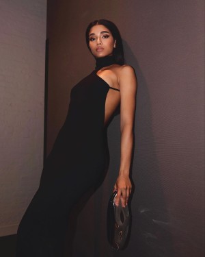 Yovanna Ventura Photo #19