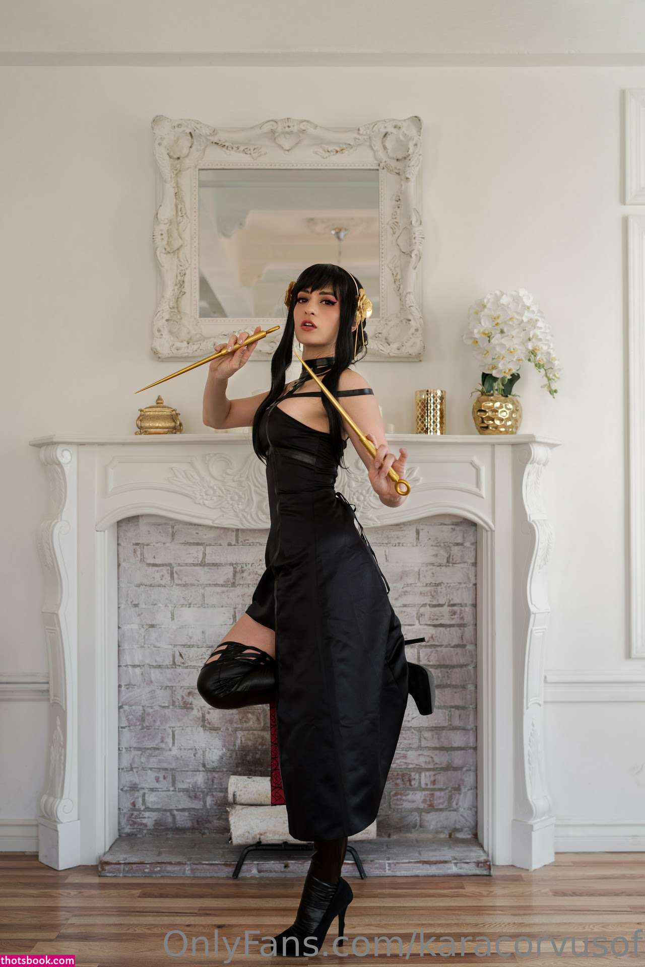 Kara Corvus Photo #421