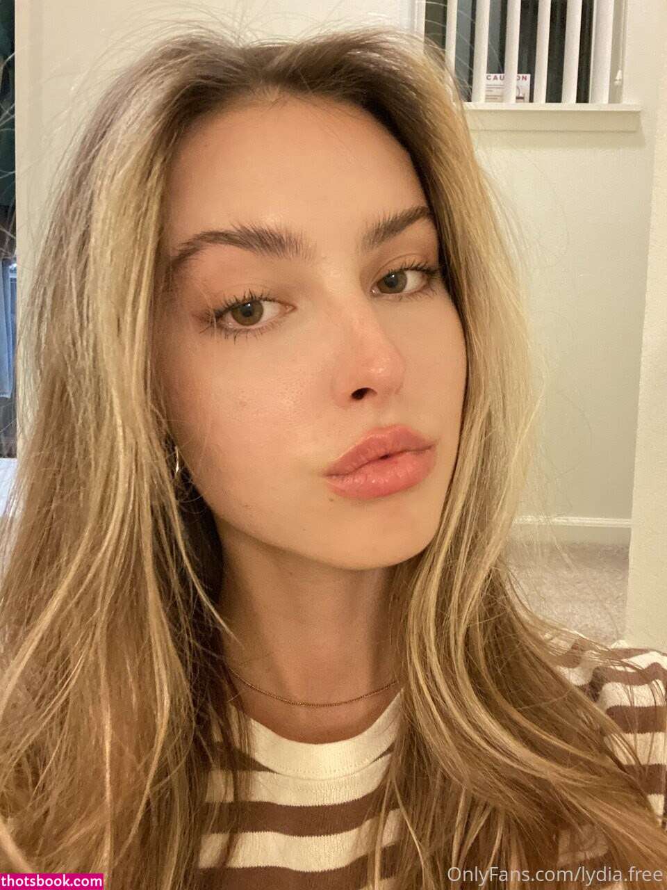 Lydia free Photo #20