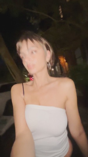 Emily Ratajkowski Photo #257