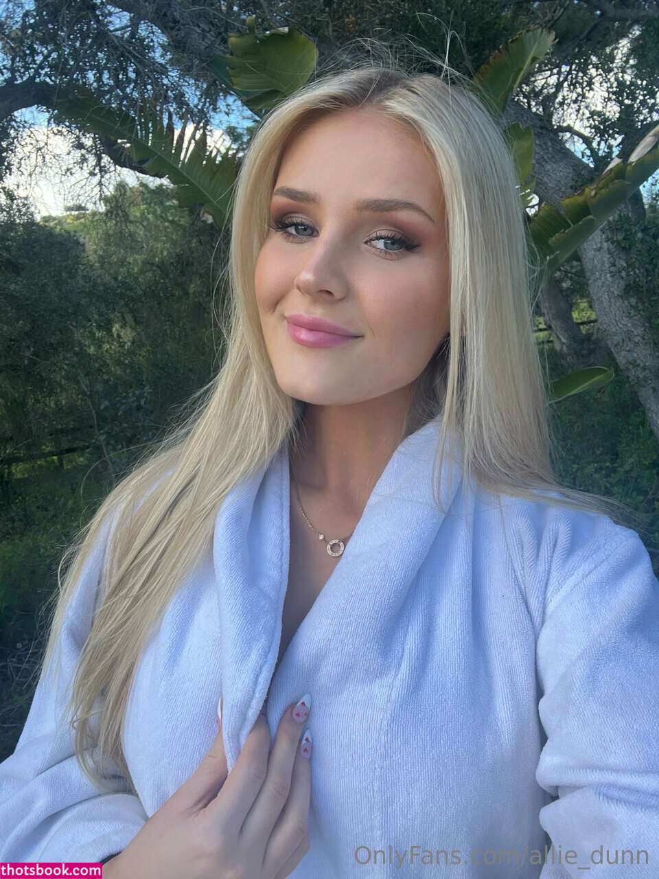 Allie Dunn Photo #246